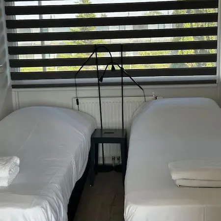 Appartement De Schelp 71, Free Parking