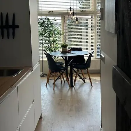 De Schelp 71, Free Parking Zandvoort